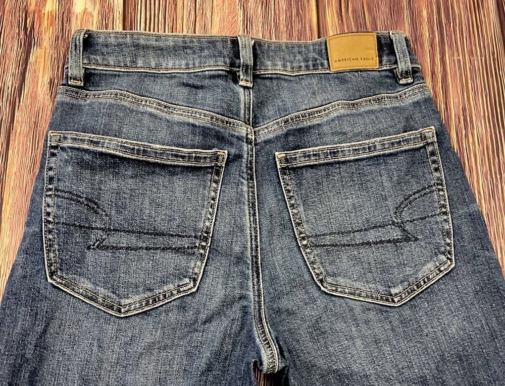 American Eagle Super High Rise Baggy Wide Leg Jeans Women's Size 2 Regular